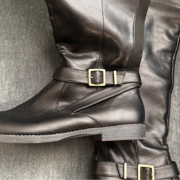 Bella Vita Black Knee High Boots size 11 with Buckles - Picture 15 of 16